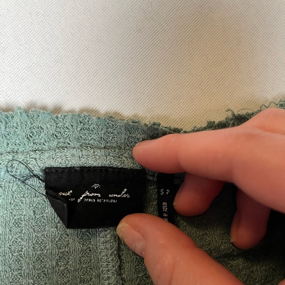 Urban outfitters sage green waffle knit long sleeve - Picture 4 of 5